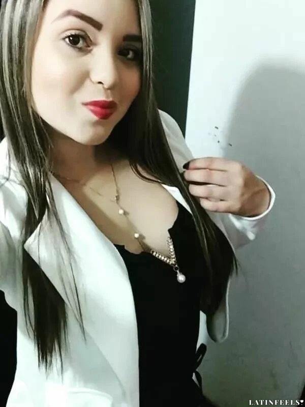 Daniela Profile image 3