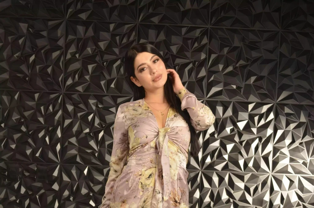 Valentina Profile image 1