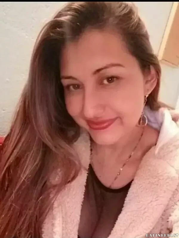 Paola Profile image 2