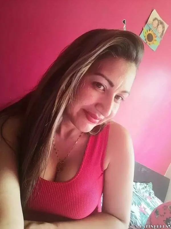 Paola Profile image 1