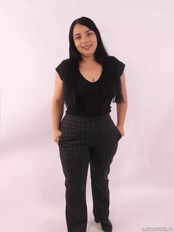 Helen Profile image 4