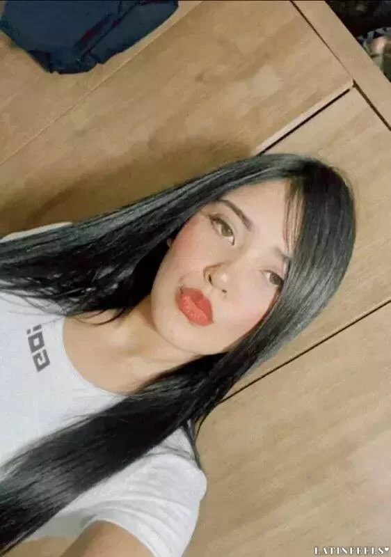 Gloria Profile image 4