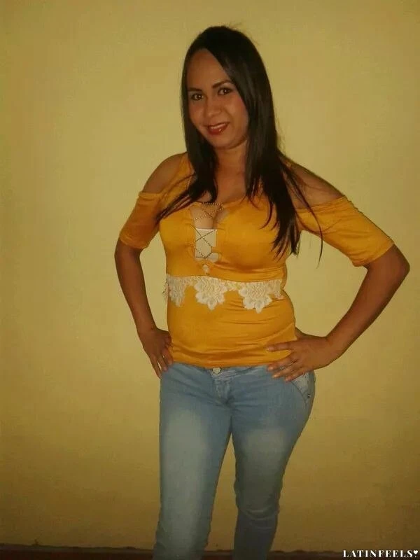 Karina Profile image 2