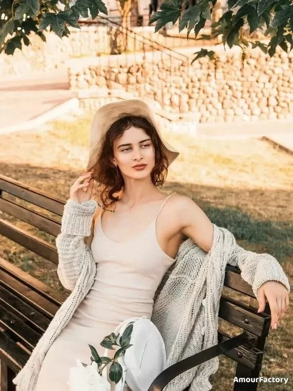 Alena Profile image 3