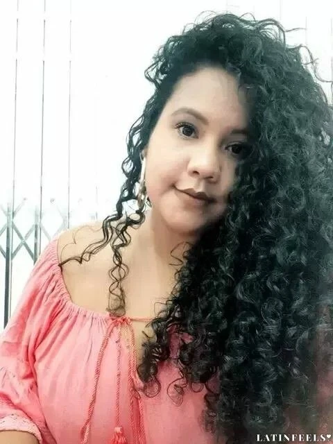 Cecilia Profile image 2