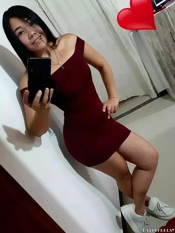 Sandra Profile image 4