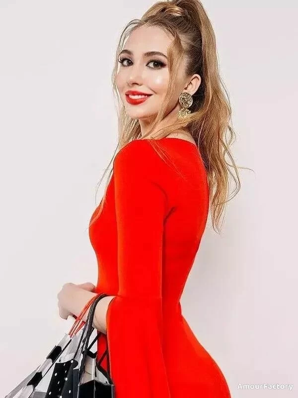 Elizavetta Profile image 3