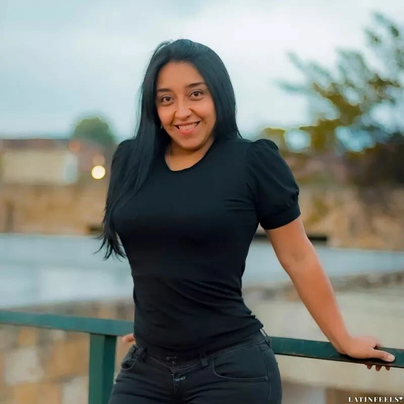 Catalina Profile image 1