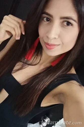 Mari Profile image 1