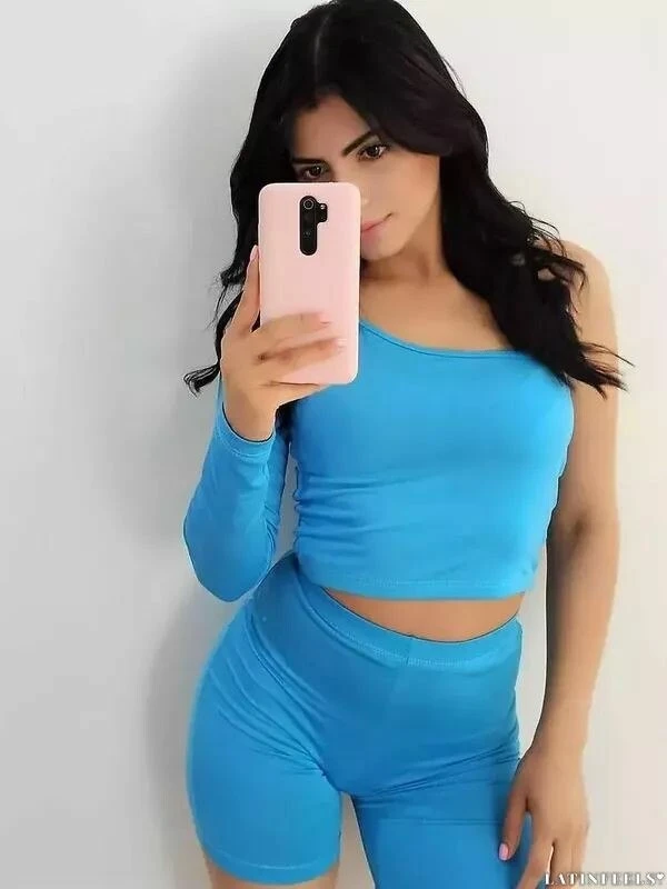 Daniela Profile image 3