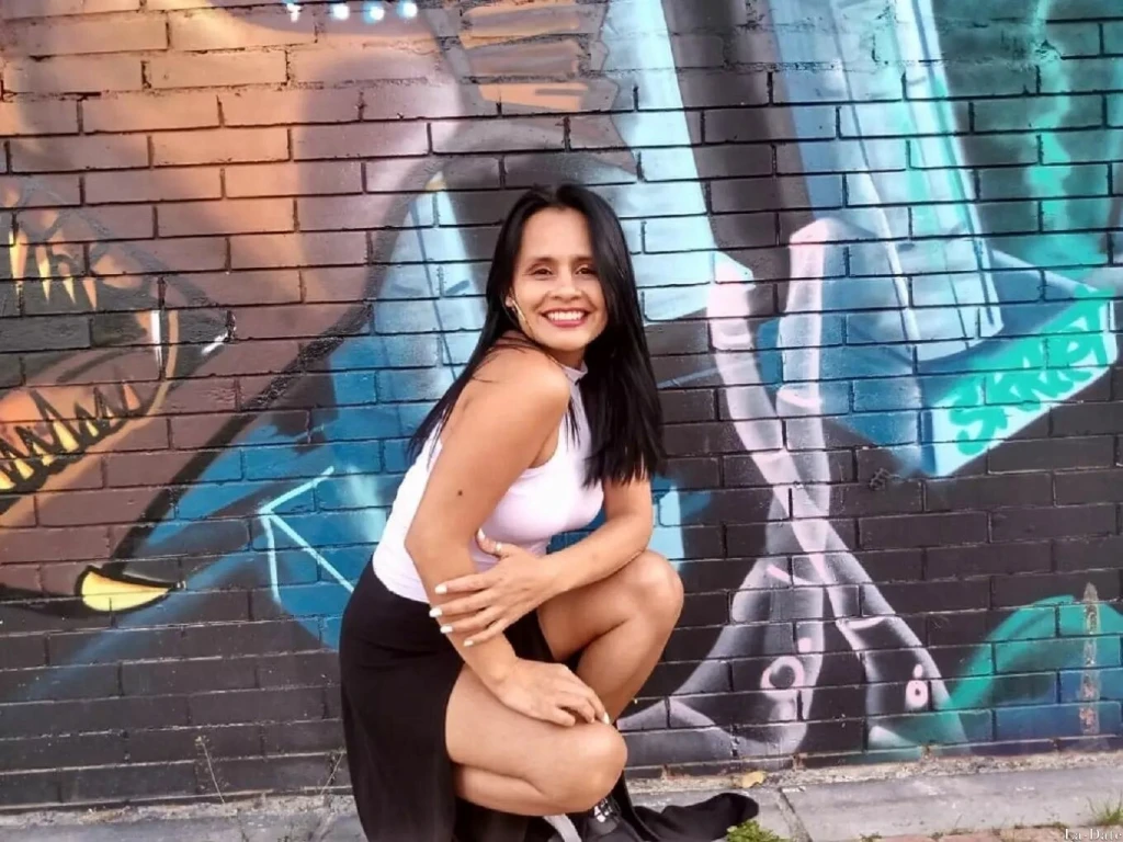 Sandra Profile image 2