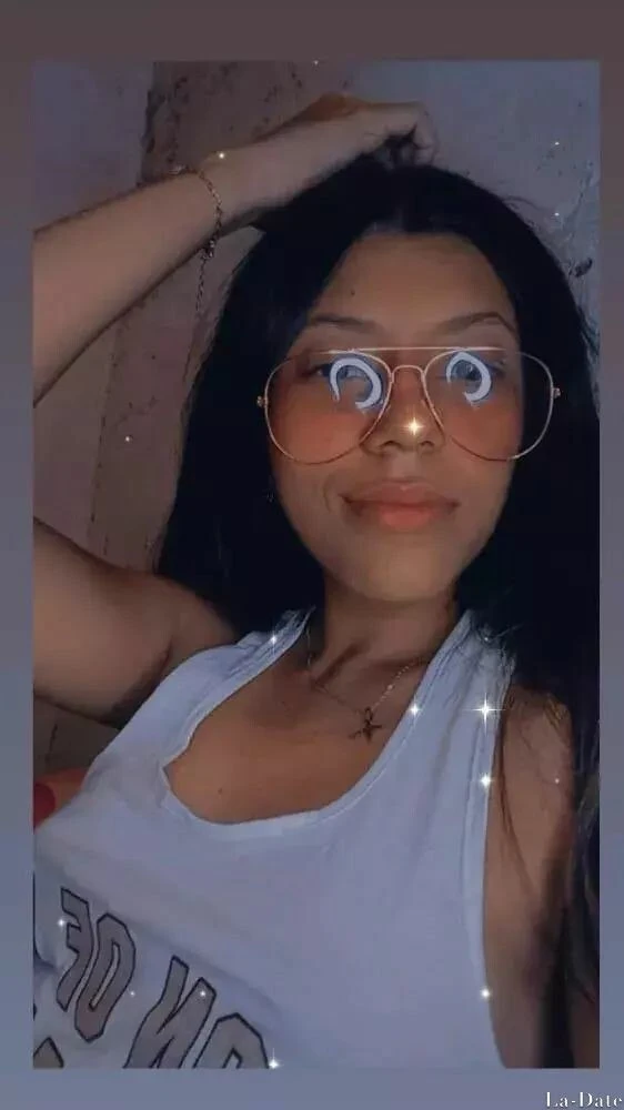 Alexandra Profile image 2