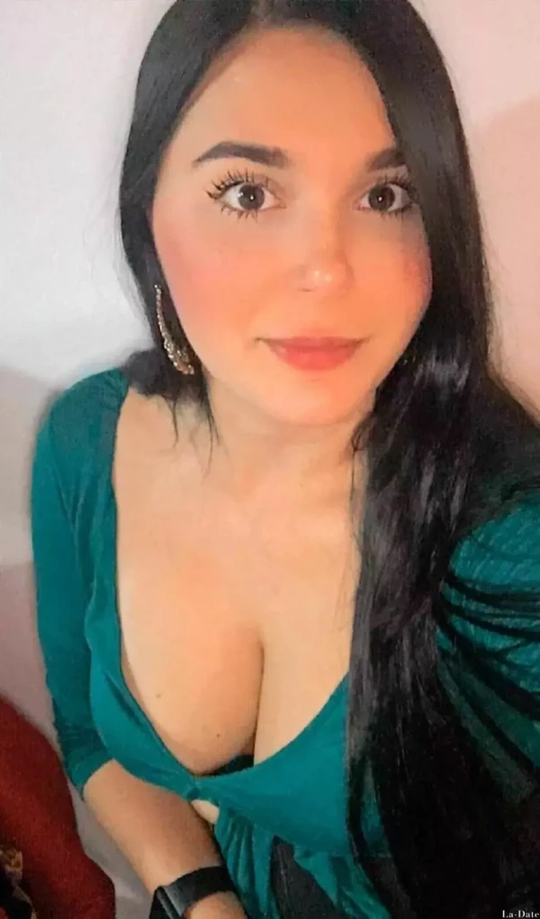 Marcela Profile image 3