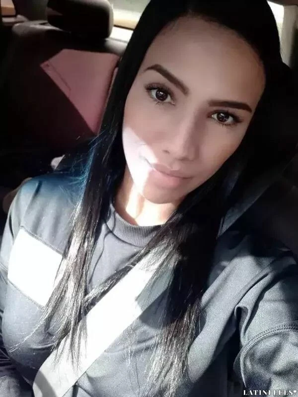 Rhona Profile image 2