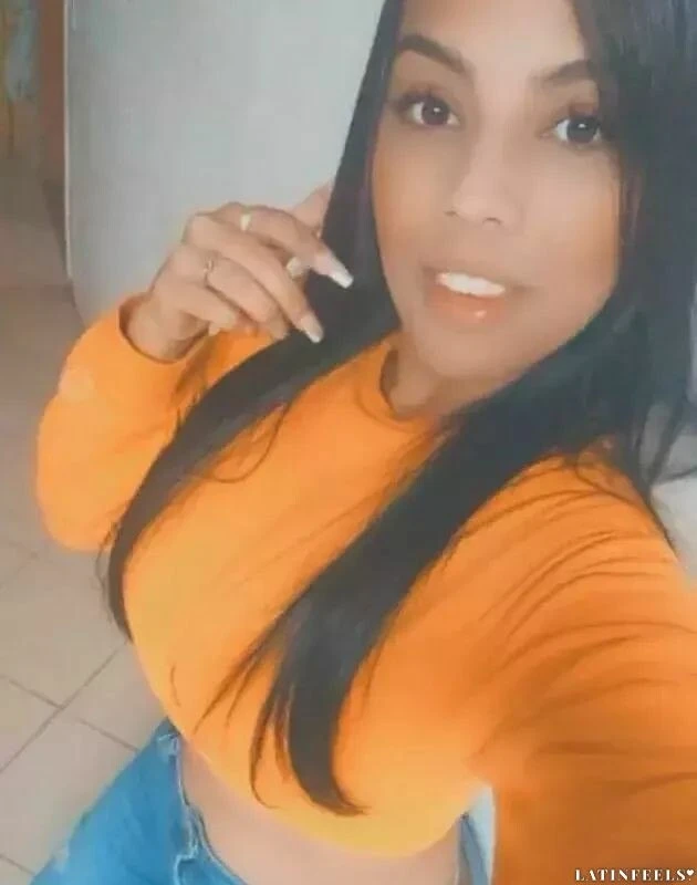 Rhona Profile image 1