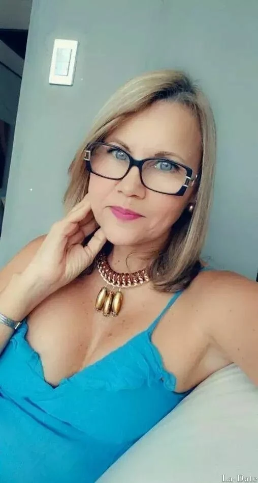 Nadia Profile image 4