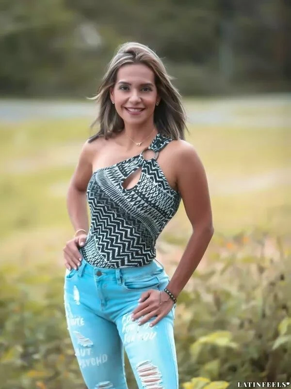 larissa Profile image 1