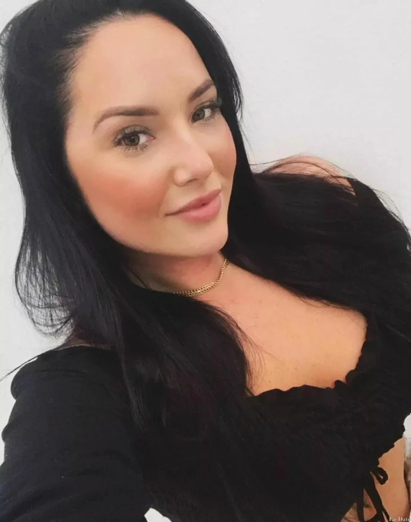 Nathalie Profile image 2