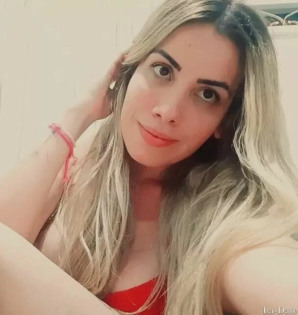 Glorimar Profile image 1