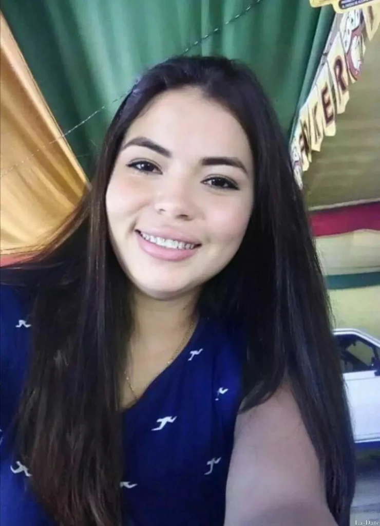 Anisaecmar Profile image 3