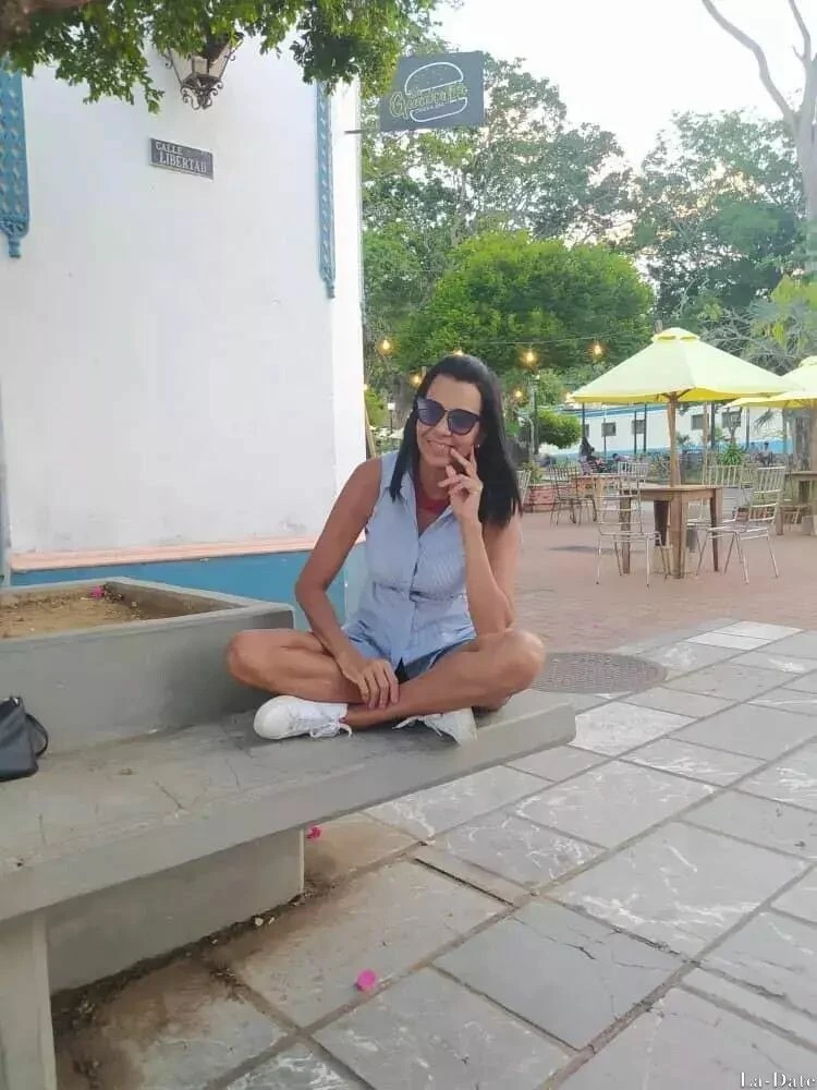 Carolina Profile image 3