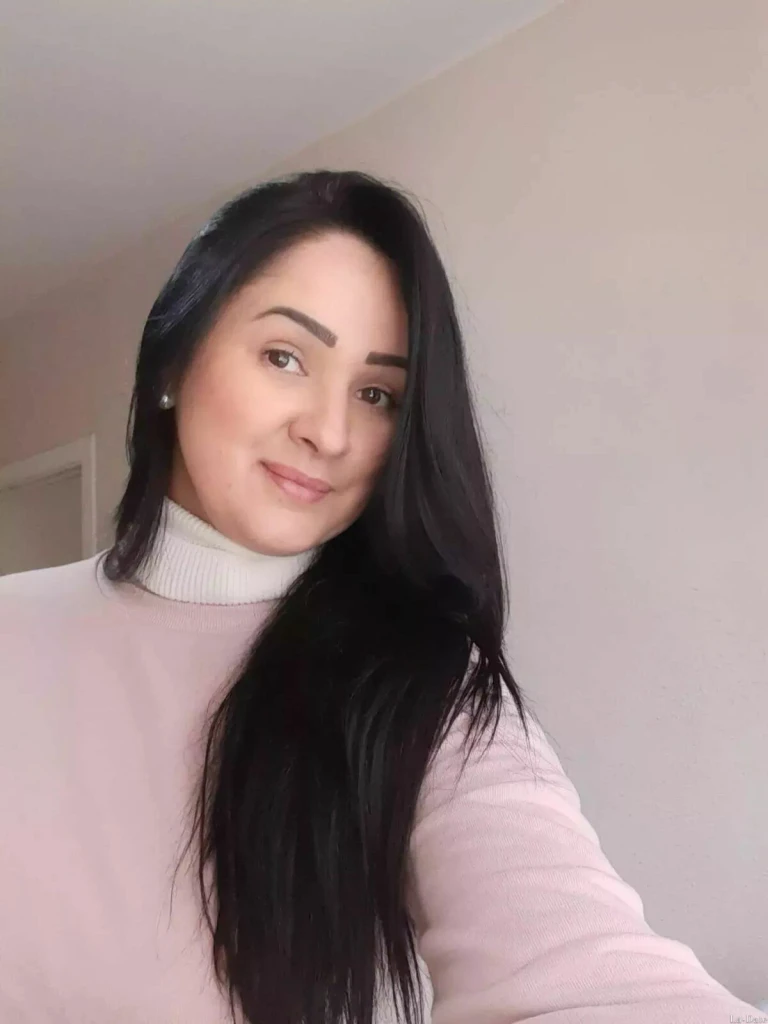 Franccesca Profile image 3