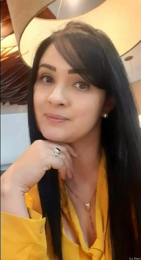 Franccesca Profile image 1