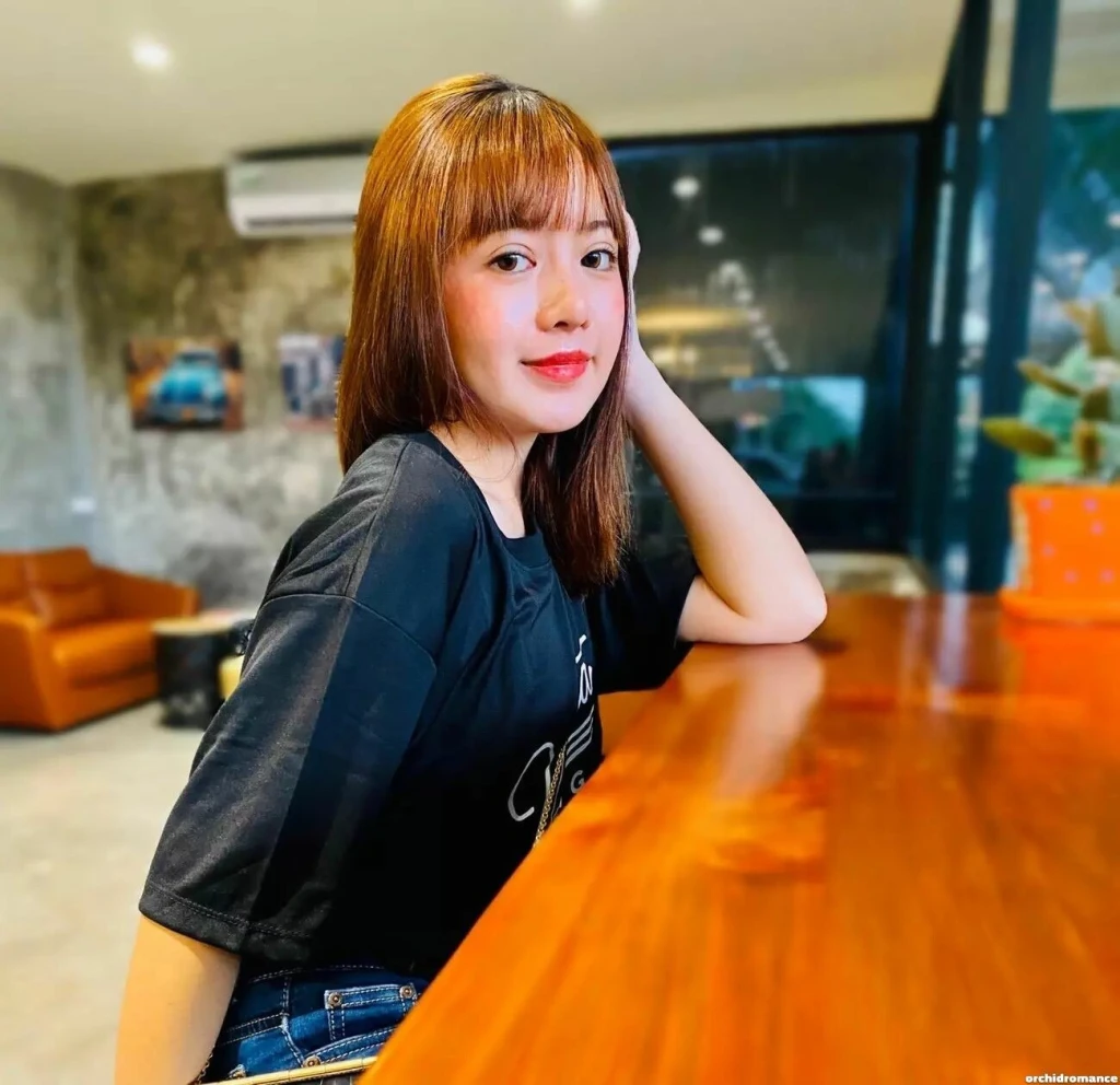 Apiradee Profile image 2