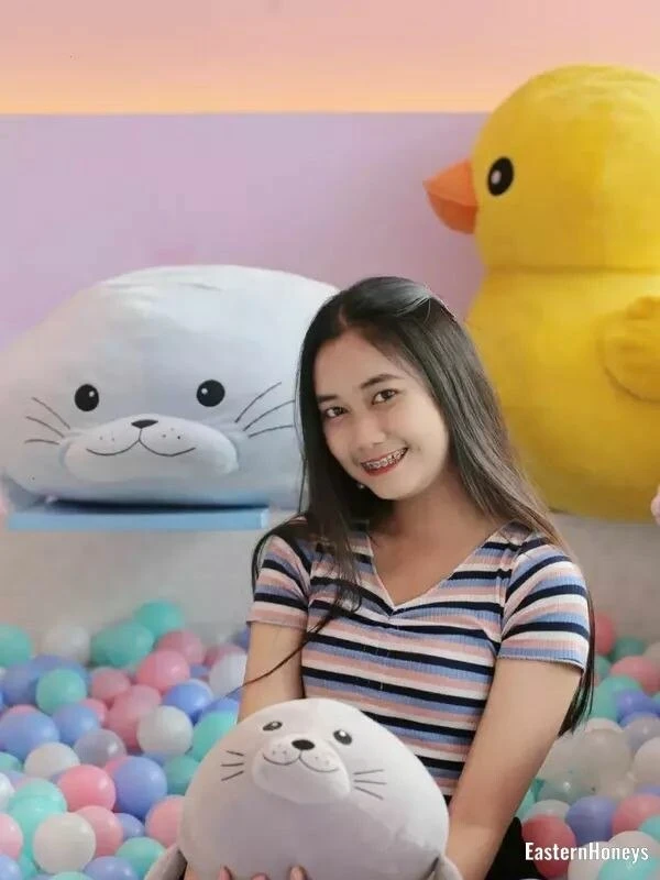 Chutimon Profile image 2