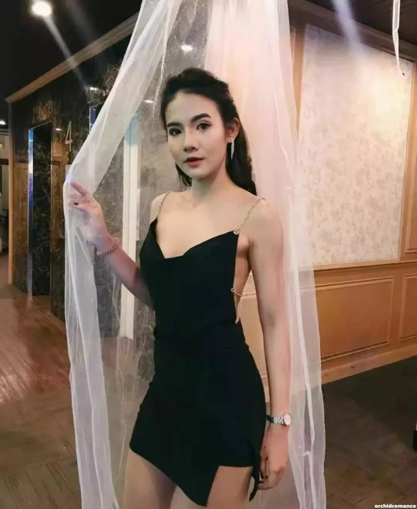 Honey Profile image 4