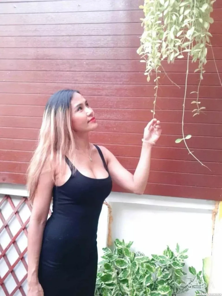 Nattaya Profile image 4