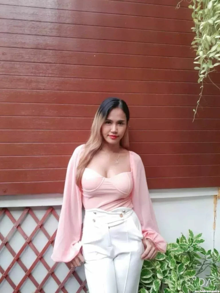 Nattaya Profile image 3