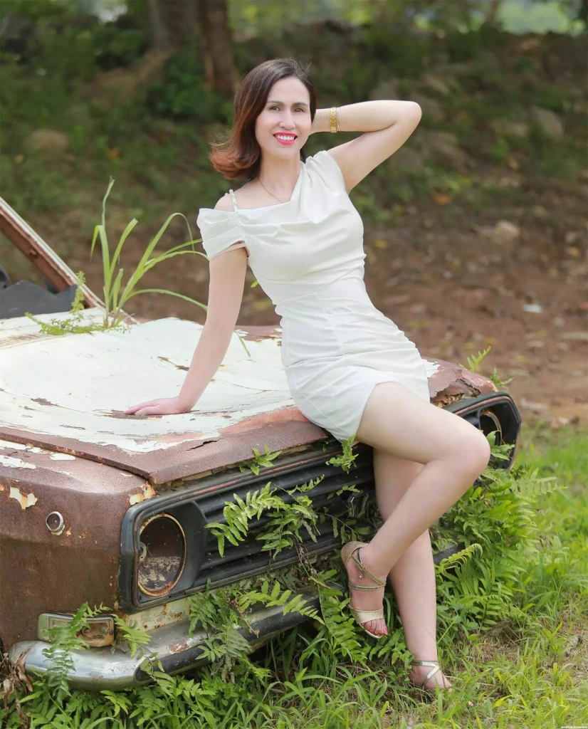 kiki Profile image 4