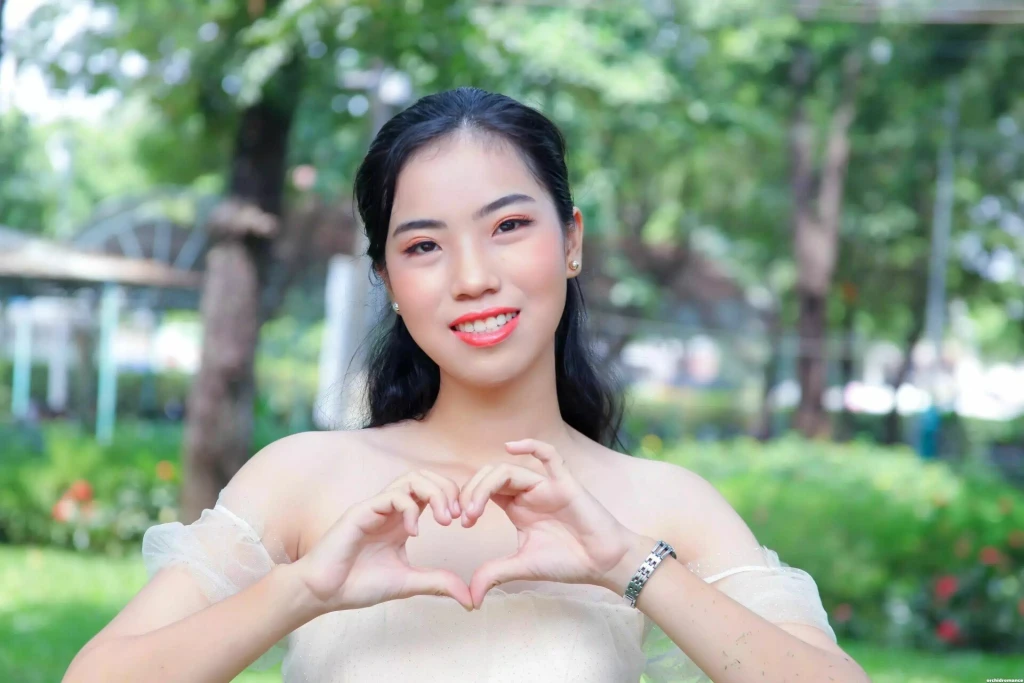 Jenny Profile image 4