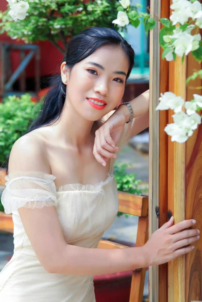 Jenny Profile image 3