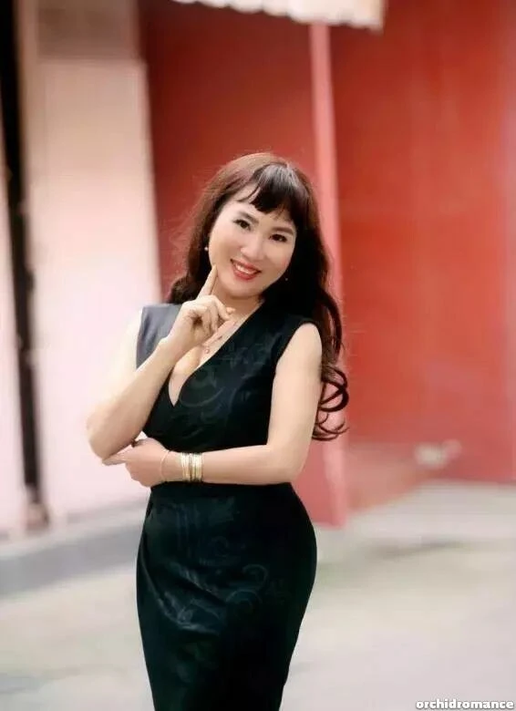 Amber Profile image 4