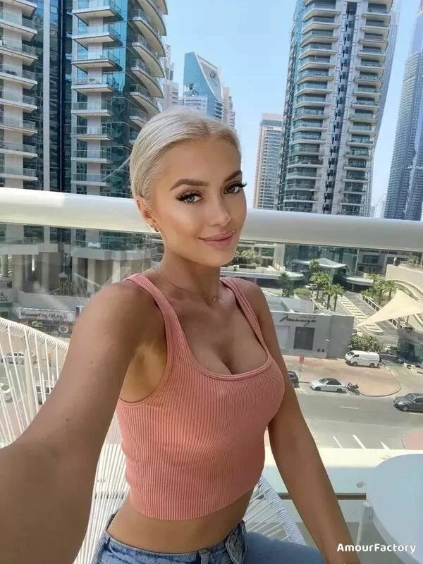 Anna Profile image 1