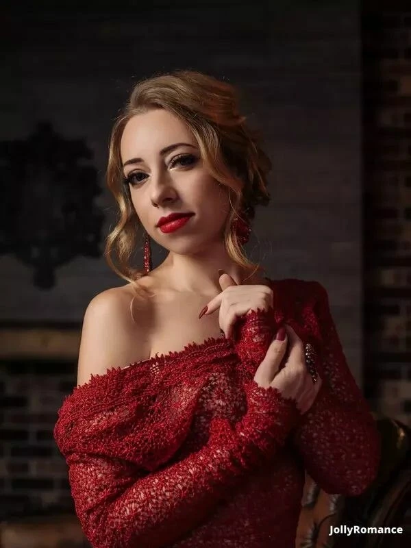 Juliya Profile image 3