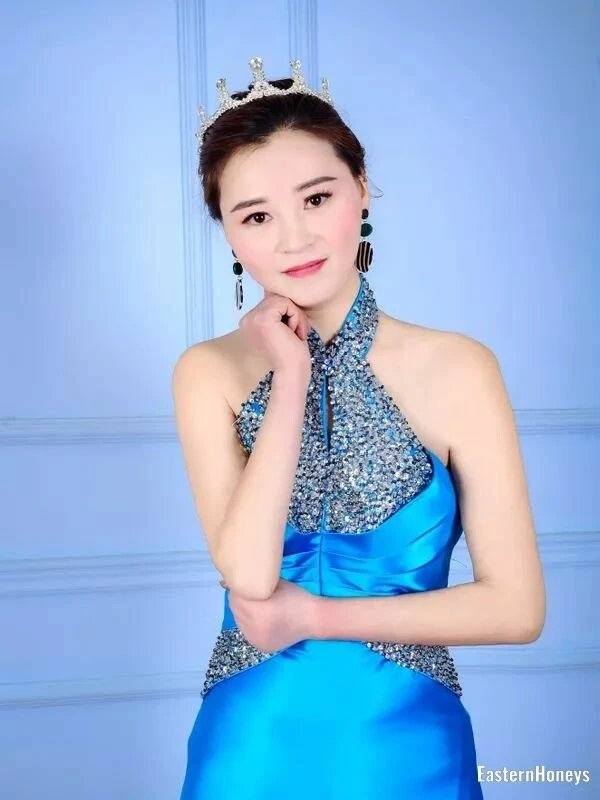 Xiuhong Profile image 2