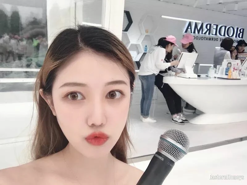 Hellen Profile image 3