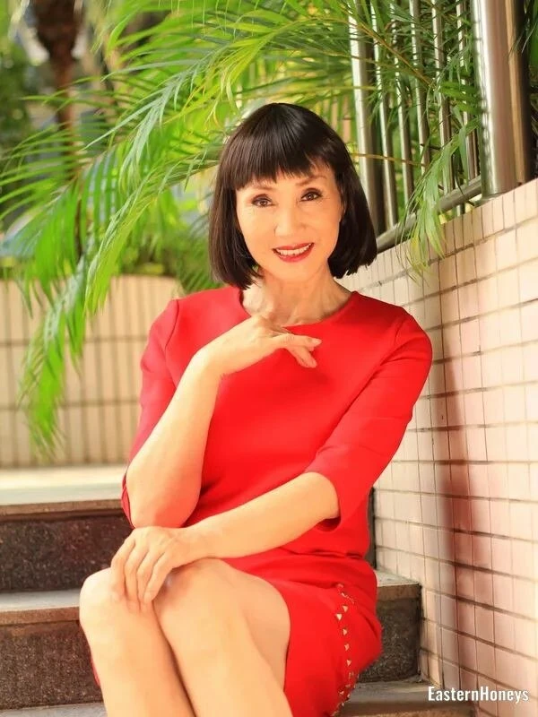 Anna Profile image 4