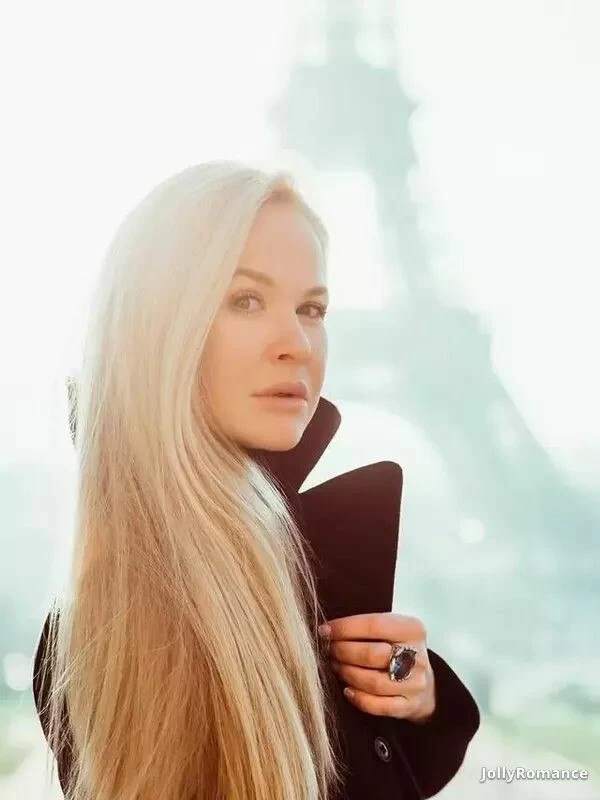 Veleria Profile image 5