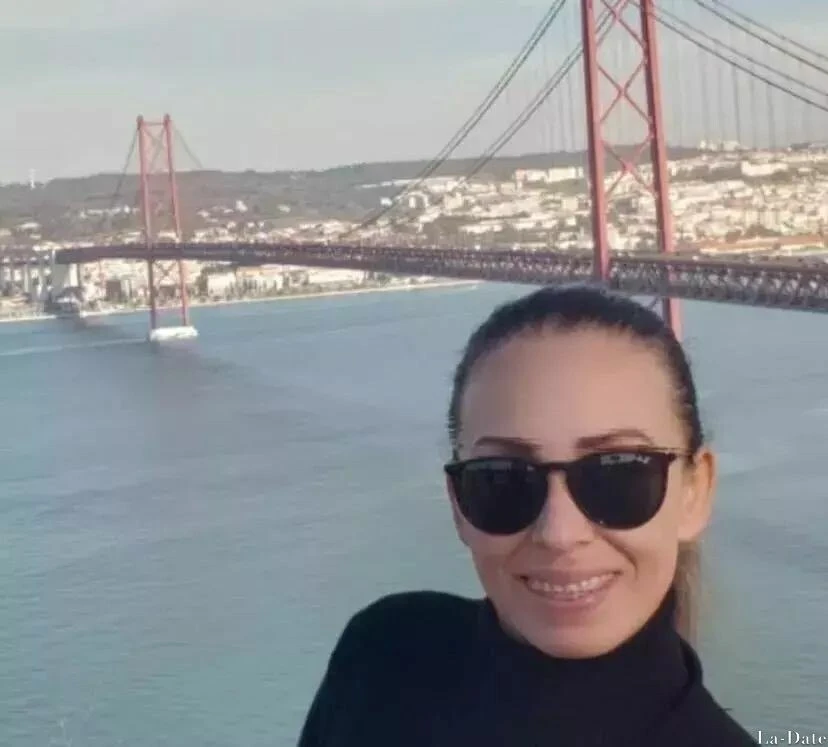 Yenni Profile image 4