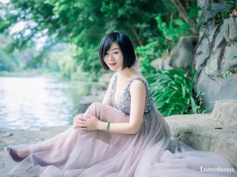 Shuang Profile image 3