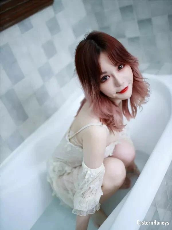 Miaomiao Profile image 2