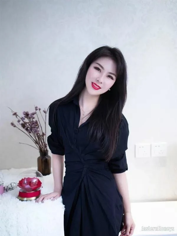 Jiying Profile image 2