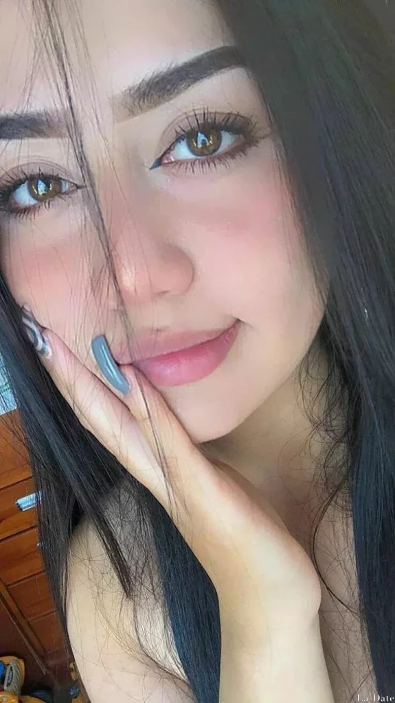 Stefania Profile image 4