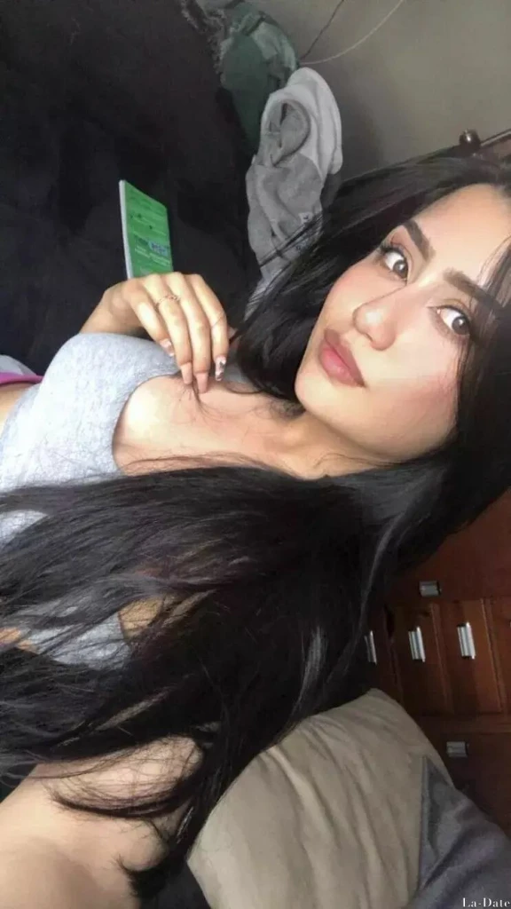 Stefania Profile image 3