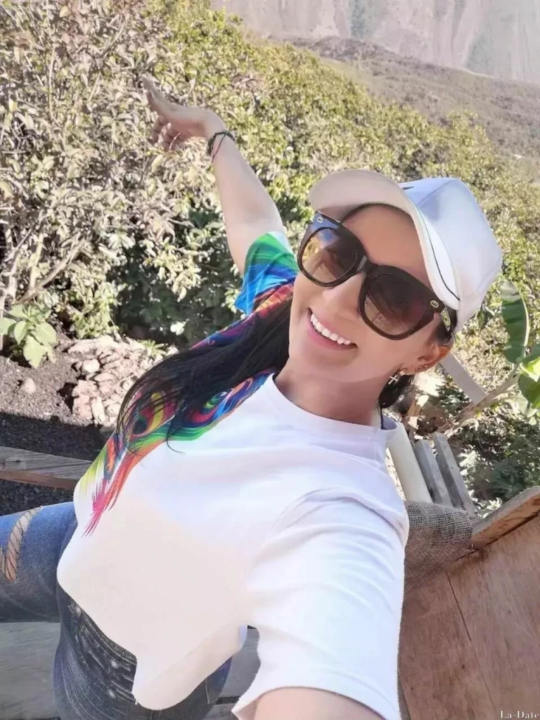 Anna Profile image 3