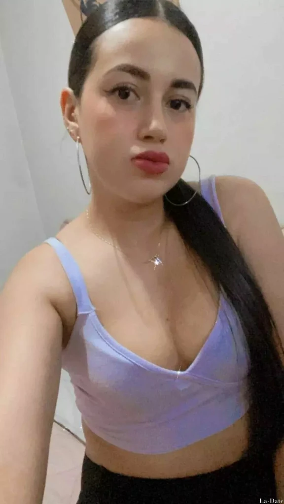 Luisa Profile image 3